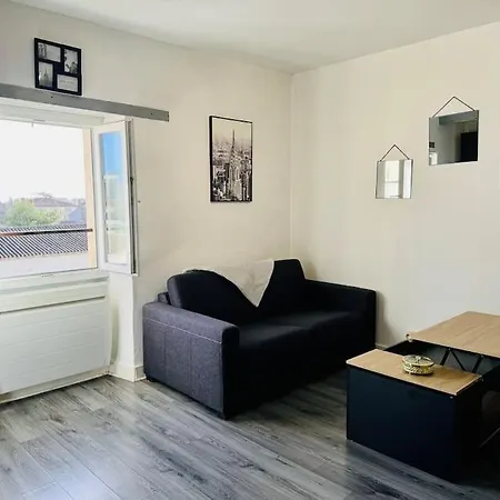 Isval Wifi-hyper Centre Apartment *