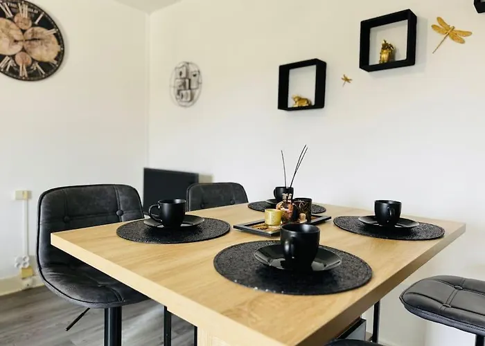 Isval Wifi-hyper Centre Apartment *