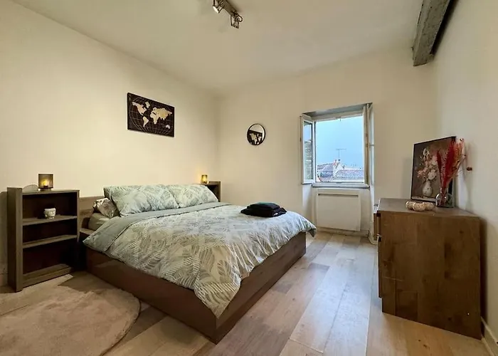 Isval Wifi-hyper Centre Apartment *