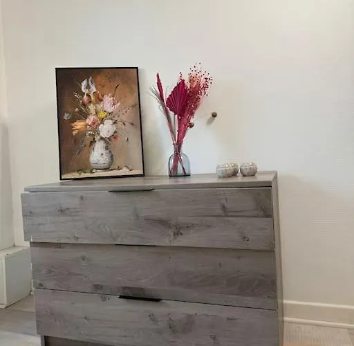 Isval Wifi-hyper Centre Apartment